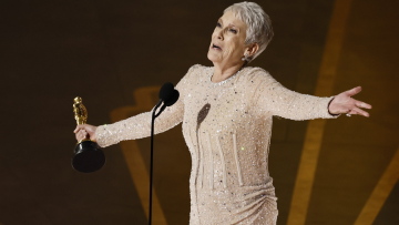 Όσκαρ 2023: H συγκίνηση της Τζέιμι Λι Κέρτις για τους γονείς της: «Κέρδισα Όσκαρ» 