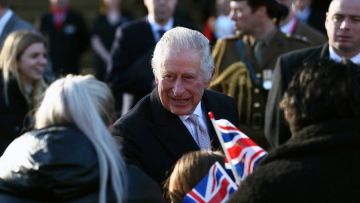 Ο βασιλιάς Κάρολος μοναδικός κληρονόμος της Ελισάβετ - «Ζητιάνος» του αδελφού του ο Άντριου;