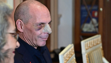 Στην ανακρίτρια ο Βαρουφάκης για την επίθεση που δέχθηκε 