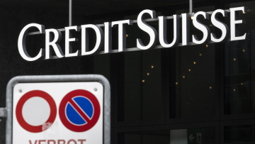 Credit Suisse: Πώς οι κερδοσκόποι έβγαλαν $140 εκατ. επενδύοντας στην κατάρρευσή της