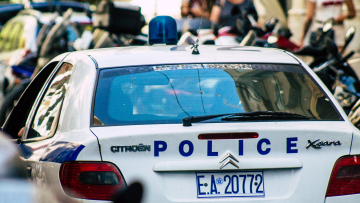 Θεσσαλονίκη: Συνελήφθη 29χρονος που έκρυβε κάνναβη μέχρι και στον μετρητή της ΔΕΗ