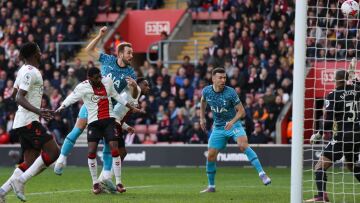  Premier League, Σαουθάμπτον - Τότεναμ 3-3: «Αυτοκτόνησαν» οι Σπερς