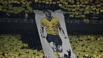 ΑΕΚ-Παναθηναϊκός: Το κορεό και το ενός λεπτού σιγή στη μνήμη του Μίμη Παπαϊωάννου