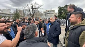 Έγκλημα στο Δροσερό Ξάνθης: Συγκέντρωση διαμαρτυρίας κατοίκων έξω από το δημαρχείο