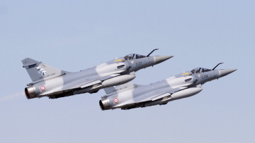 Πόλεμος στην Ουκρανία: Η Γαλλία θα παραδώσει αντιαεροπορικούς πυραύλους Aster και αεροσκάφη Mirage στο Κίεβο
