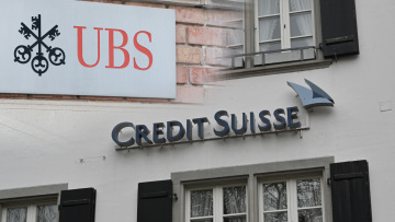 Bloomberg: Αμερικανική έρευνα σε Credit Suisse και UBS για παράκαμψη των κυρώσεων κατά της Ρωσίας