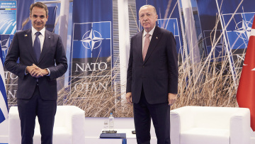 «Επίθεση φιλίας» από την Τουρκία προς την Ελλάδα στην εθνική εορτή της 25ης Μαρτίου