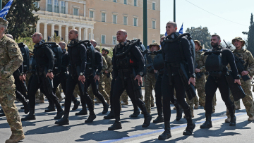 Μεγαλειώδης η στρατιωτική παρέλαση για την 25η Μαρτίου