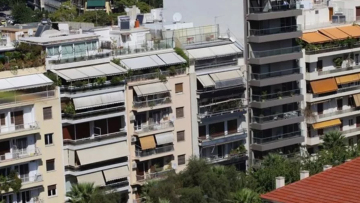 Νέα στοιχεία για το κύκλωμα στις πολεοδομίες: Χρήματα μέσα σε κουτί από γλυκά, «δεν εμπλέκομαι» λέει πρώην γ.γ. υπουργείου