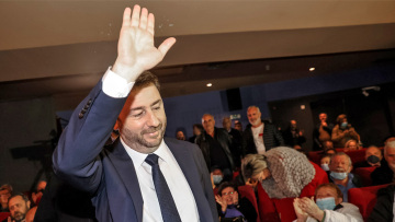 Επιμένει στο «ούτε Τσίπρας, ούτε Μητσοτάκης» ο Ανδρουλάκης - Βάζει και τον εαυτό του στο κάδρο για πρωθυπουργό 