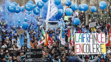 Γαλλία: Σχεδόν 740.000 άτομα διαδήλωσαν κατά της συνταξιοδοτικής μεταρρύθμισης