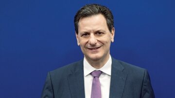 Σκυλακάκης: «Καταστροφική για την χώρα η εικόνα ακυβερνησίας ή επιστροφής στις ιδεοληψίες»