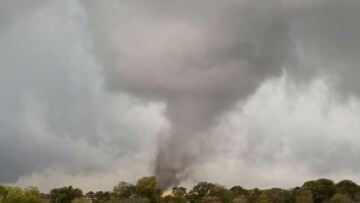 ΗΠΑ: Τουλάχιστον 18 νεκροί από ανεμοστρόβιλους και σφοδρές καταιγίδες στις νότιες και ανατολικό-κεντρικές ΗΠΑ