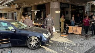 Τρόμος στα Χανιά: Ηλικιωμένος οδηγός έπεσε πάνω σε καφετέρια - Στο νοσοκομείο δύο τραυματίες