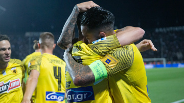 Stoiximan Super League, ΠΑΟΚ – ΑΕΚ 0-1: Άλωσε την Τούμπα και πάτησε κορυφή! 