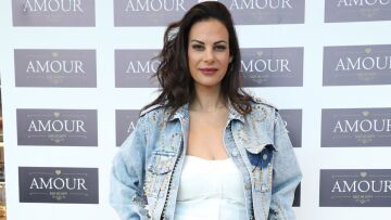 Εύη Βατίδου: Μπέρδεψε την Καραβάτου με την... Μπακοδήμου