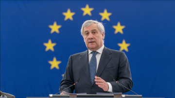 Ιταλία: Ο Αντόνιο Ταγιάνι εξελέγη επικεφαλής του «Forza Italia» - Καλύπτει το κενό του Μπερλουσκόνι