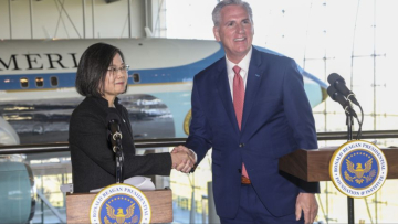 Κίνα: Θα υπάρξει «αποφασιστική» αντίδραση μετά τη συνάντηση του Μακάρθι με την πρόεδρο της Ταϊβάν