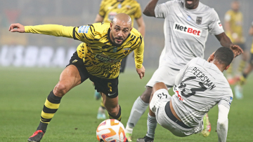 Super League 1: Αντικαταστάθηκαν οι... μεθυσμένοι Πολωνοί διαιτητές του ΑΕΚ-Άρης - Θα γίνει με Έλληνες ο αγώνας - Όλο στημένο είναι, λέει ο Ολυμπιακός