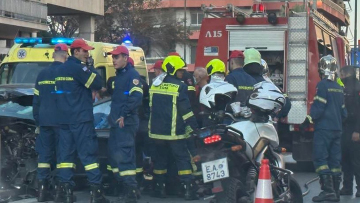 Tροχαίο στη Μεσογείων: Νεκρός ο 30χρονος οδηγός - Δύο τραυματίες από τη σύγκρουση