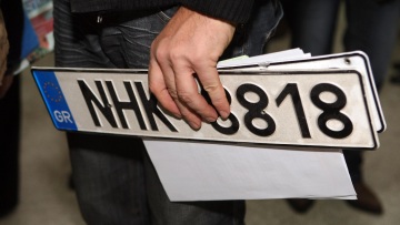 Πάσχα 2023: Επιστροφή πινακίδων και αδειών οδήγησης και κυκλοφορίας από τη Μεγάλη Δευτέρα