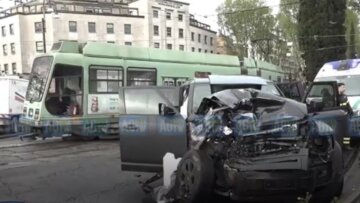 Τσίρο Ιμόμπιλε: Τροχαίο για τον αρχηγό της Λάτσιο - Τράκαρε με τραμ (βίντεο)