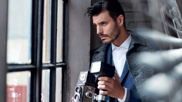 Ποιος είναι ο ιατροδικαστής του «IQ 160» Αριστοτέλης Μπολοβίνος που τρέλανε το Twitter