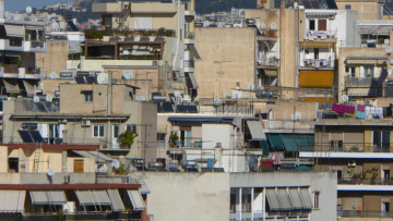 Πλειστηριασμοί: Για ποια ακίνητα σταματά να χτυπάει το e-σφυρί – Ο σχεδιασμός των servicers και ο παράγοντας «εκλογές»