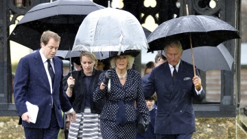 Καμίλα: Παντρεύτηκε τον Κάρολο από αγάπη, λέει ο γιος της