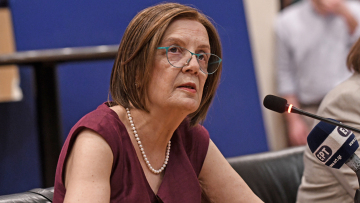 Μυρσίνη Ζορμπά: Το τελευταίο της κείμενο - «Διακόπτουμε τις χημειοθεραπείες, δεν υπάρχουν εναλλακτικές»