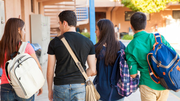 Εκλογές 2023: Για πρώτη φορά θα ψηφίσουν 430.000 νέοι - Οι «πρωτάρηδες» της κάλπης