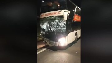 Πλαταμώνας: Τροχαίο δυστύχημα στην Εθνική οδό, ΚΤΕΛ συγκρούστηκε με δύο ΙΧ - Νεκρός 19χρονος