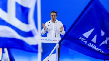 Εκλογές 2023 - Κυριάκος Μητσοτάκης: Απάντησε με μαντινάδα στη «Δήμητρα» του Βαρουφάκη