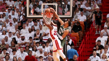 Χιτ-Μπακς 119-114: Ο Μπάτλερ των 56 πόντων υπέγραψε επική ανατροπή παρά τα... όργια του Γιάννη - Δείτε βίντεο