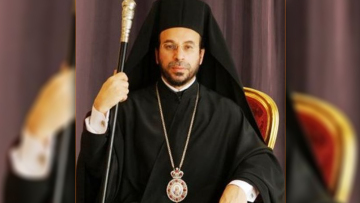 Σουδάν: «Είπαμε ήρθε το τέλος, πήραμε από ένα παιδί στην αγκαλιά και φύγαμε» - Ο Μητροπολίτης Νουβίας μιλά όσα έζησε