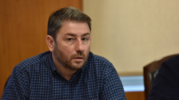 ΠΑΣΟΚ: Οι 8 προτάσεις Ανδρουλάκη για την «αναγέννηση του ΕΣΥ»