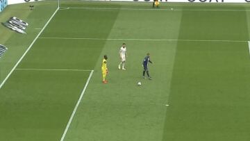  Παρί Σεν Ζερμέν - Λοριάν: Τρελό γκολ από τον Εμπαπέ με πάσα από τον αντίπαλο τερματοφύλακα 