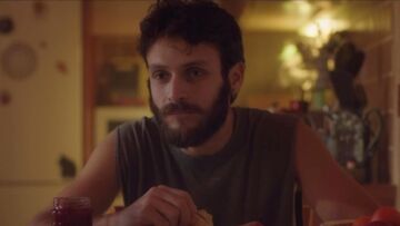 Maestro-Γιώργος Μπένος: Βούτηξε στα παγωμένα νερά των Αντίπαξων - Δείτε φωτογραφία