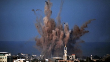 Λωρίδα της Γάζας: Εκρήξεις ύστερα από επιδρομές ισραηλινών αεροσκαφών