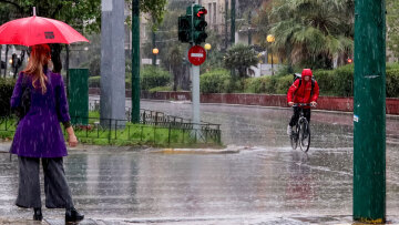Καιρός - Έκτακτο δελτίο επιδείνωσης: Έρχονται βροχές και καταιγίδες από τα δυτικά 