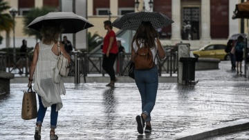 Καιρός: Βροχές και καταιγίδες σήμερα - Πού θα είναι έντονα τα φαινόμενα