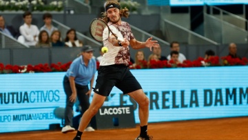 Madrid Open: Στα προημιτελικά σε 73 λεπτά ο Τσιτσιπάς, 2-0 τον Ζαπάτα Μιράγιες - Δείτε βίντεο