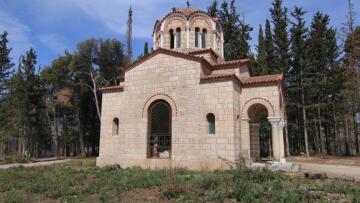 Τατόι: Αποκαθίσταται το βασιλικό Μαυσωλείο