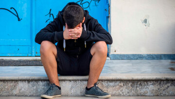 Κρήτη - Σοκαριστική καταγγελία: «Μαμά, με βίαζαν κάθε βράδυ στο κελί» - Βίντεο με τις αποκαλυπτικές μαρτυρίες παιδιού