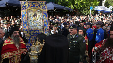 Άξιον Εστί: Η ιστορία της εικόνας που έφτασε από το «περιβόλι της Παναγίας» στην Αθήνα