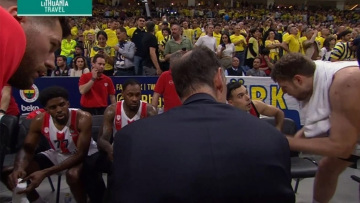 Βεζένκοβ σε Σλούκα στο τελευταίο τάιμ άουτ: «Πάρ' την και σούταρε!»