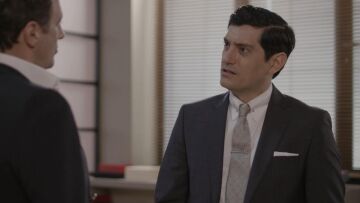 Ο Παράδεισος των κυριών: Ο Ντίνος μαθαίνει ότι ο Αριστείδης ήταν αδελφός του