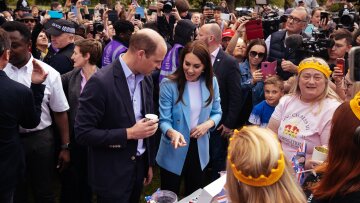 Στους κήπους του Ουίνδσορ ο Γουίλιαμ και η Κέιτ - Χαιρέτησαν το πλήθος πριν τη μεγάλη συναυλία