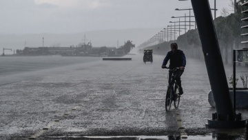 Καιρός: Βροχές και καταιγίδες σήμερα στα κεντρικά και βόρεια 