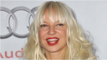 Sia: Παντρεύτηκε σε ιδιωτική τελετή στην Ιταλία